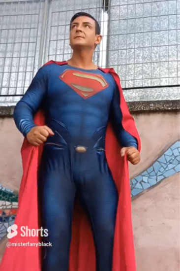 Home 3 box verticale superman